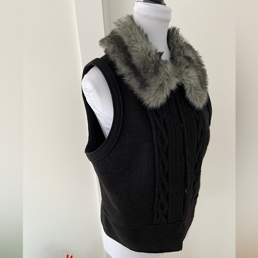 TRIBAL 100% Wool Vest Removable Faux Fur Collar Cable Knit Lagenlook Edgy Winter
